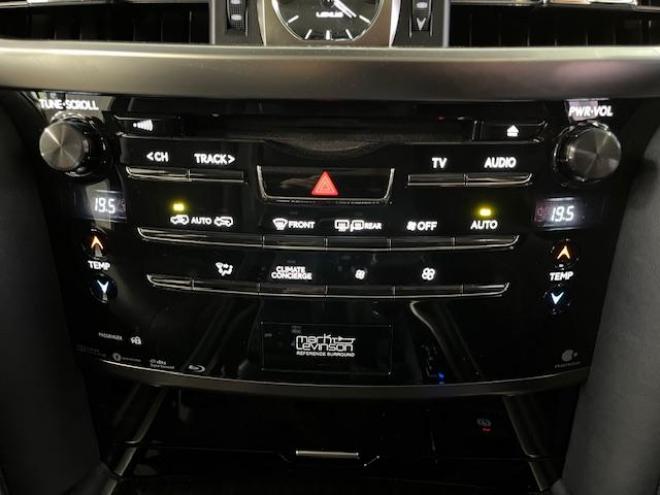 レクサスＬＸ５７０　本州仕入　ワンオーナー　レクサスセーフティセンス　寒冷地仕様　禁煙車　純正２１インチＡＷ　純正２０ＡＷ＋スタッドレスタイヤ付　モデリスタスポイラー　電動サンルーフ　純正ブラックレザーシート　純正ナビ（フルセグ地デジ　ＤＶＤ再生　Ｂｌｕｅｔｏｏｔｈ対応）＋バックカメラ＋全方位カメラ　リアツインモニター　パワーバックドア　レーダークルーズコントロール　シートヒーター＆クーラー　純正エンジンスターター　カードキー　ステアリングヒーター　両席パワーシート　ＥＴＣ 4WD 5700 5Dr