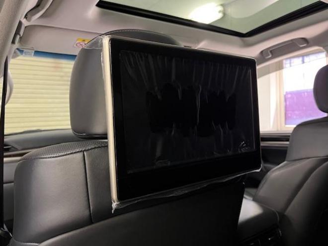 レクサスＬＸ５７０　本州仕入　ワンオーナー　レクサスセーフティセンス　寒冷地仕様　禁煙車　純正２１インチＡＷ　純正２０ＡＷ＋スタッドレスタイヤ付　モデリスタスポイラー　電動サンルーフ　純正ブラックレザーシート　純正ナビ（フルセグ地デジ　ＤＶＤ再生　Ｂｌｕｅｔｏｏｔｈ対応）＋バックカメラ＋全方位カメラ　リアツインモニター　パワーバックドア　レーダークルーズコントロール　シートヒーター＆クーラー　純正エンジンスターター　カードキー　ステアリングヒーター　両席パワーシート　ＥＴＣ 4WD 5700 5Dr