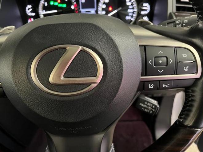 レクサスＬＸ５７０　本州仕入　ワンオーナー　レクサスセーフティセンス　寒冷地仕様　禁煙車　純正２１インチＡＷ　純正２０ＡＷ＋スタッドレスタイヤ付　モデリスタスポイラー　電動サンルーフ　純正ブラックレザーシート　純正ナビ（フルセグ地デジ　ＤＶＤ再生　Ｂｌｕｅｔｏｏｔｈ対応）＋バックカメラ＋全方位カメラ　リアツインモニター　パワーバックドア　レーダークルーズコントロール　シートヒーター＆クーラー　純正エンジンスターター　カードキー　ステアリングヒーター　両席パワーシート　ＥＴＣ 4WD 5700 5Dr