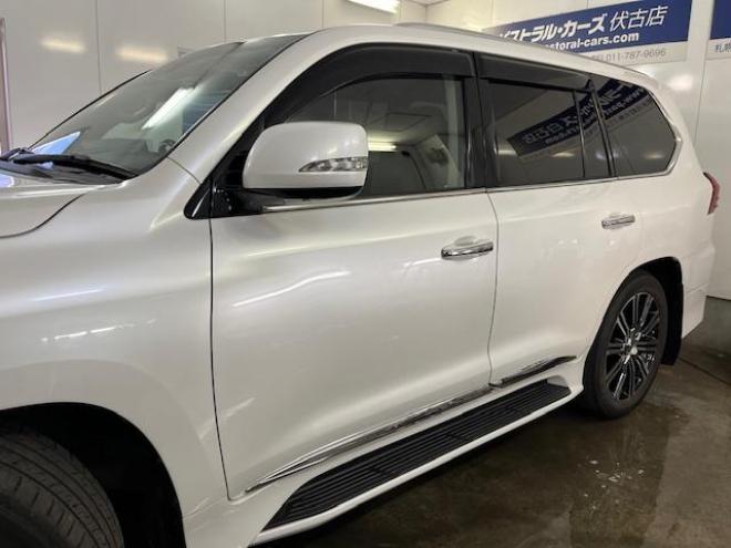 レクサスＬＸ５７０　本州仕入　ワンオーナー　レクサスセーフティセンス　寒冷地仕様　禁煙車　純正２１インチＡＷ　純正２０ＡＷ＋スタッドレスタイヤ付　モデリスタスポイラー　電動サンルーフ　純正ブラックレザーシート　純正ナビ（フルセグ地デジ　ＤＶＤ再生　Ｂｌｕｅｔｏｏｔｈ対応）＋バックカメラ＋全方位カメラ　リアツインモニター　パワーバックドア　レーダークルーズコントロール　シートヒーター＆クーラー　純正エンジンスターター　カードキー　ステアリングヒーター　両席パワーシート　ＥＴＣ 4WD 5700 5Dr