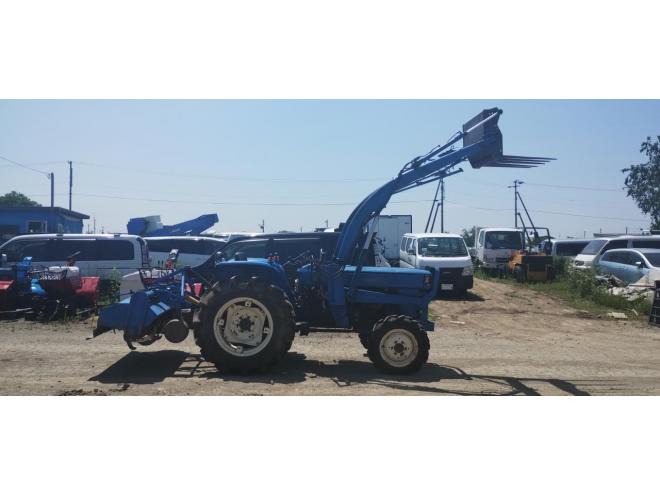 トラクターバケツフォークロータリーアタッチメント付き 4WD