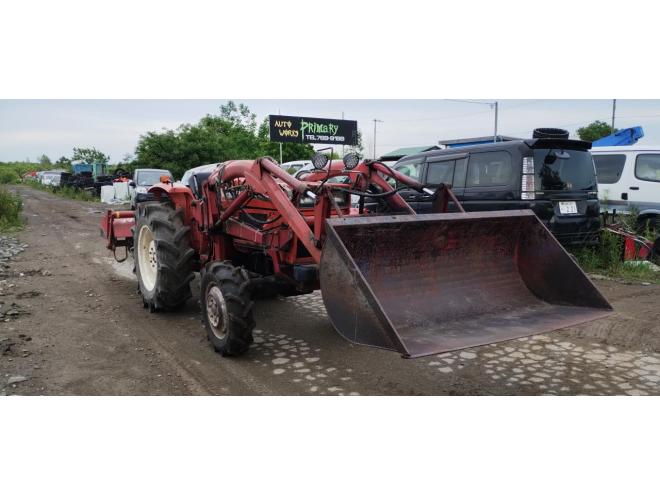 トラクターバケツフォークロータリーアタッチメント付き 4WD 4WD