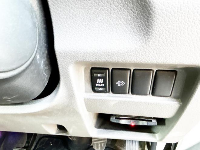 キャラバンバン5Dバン2.5DTプレミアムGXロング 4WD　ローンが不安な方＜優遇ローン＞両側スライド　寒冷地　プッシュ　社外ナビ