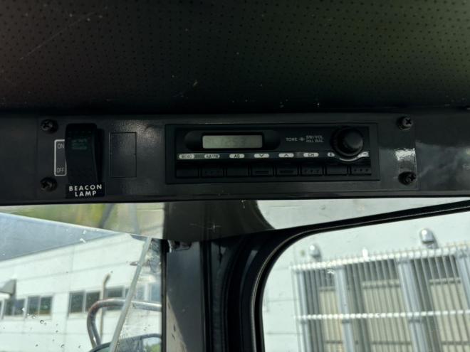 ホイールローダZW30