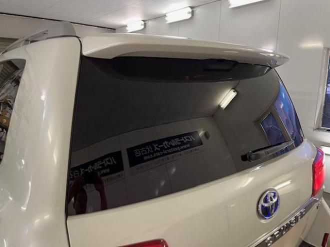 ランドクルーザー２００系後期型　ＺＸ　ワンオーナー　本州仕入　寒冷地仕様　禁煙車　トヨタセーフティセンス　純正２０インチＡＷ　モデリスタスポイラー＆マフラー　電動サンルーフ　純正ブラウンレザーシート　アルパイン９インチナビ（フルセグ地デジ　ＤＶＤ再生　Ｂｌｕｅｔｏｏｔｈ対応）＋バックカメラ　ブラインドスポット　車線逸脱警報　パワーバックドア　クルーズコントロール　純正エンジンスターター　シートヒーター＆クーラー　ステアリングヒーター　両席パワーシート　ＥＴＣ 4WD 4600 5Dr