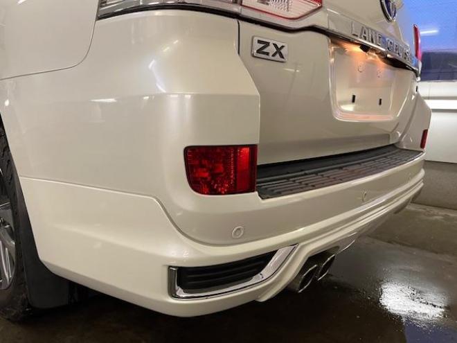 ランドクルーザー２００系後期型　ＺＸ　ワンオーナー　本州仕入　寒冷地仕様　禁煙車　トヨタセーフティセンス　純正２０インチＡＷ　モデリスタスポイラー＆マフラー　電動サンルーフ　純正ブラウンレザーシート　アルパイン９インチナビ（フルセグ地デジ　ＤＶＤ再生　Ｂｌｕｅｔｏｏｔｈ対応）＋バックカメラ　ブラインドスポット　車線逸脱警報　パワーバックドア　クルーズコントロール　純正エンジンスターター　シートヒーター＆クーラー　ステアリングヒーター　両席パワーシート　ＥＴＣ 4WD 4600 5Dr