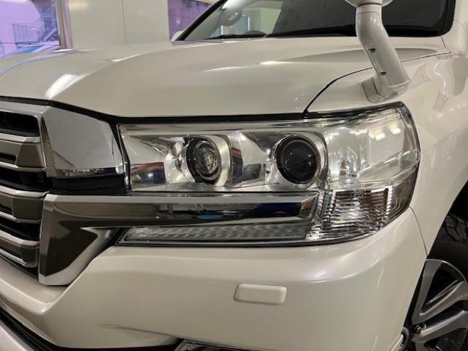 ランドクルーザー２００系後期型　ＺＸ　ワンオーナー　本州仕入　寒冷地仕様　禁煙車　トヨタセーフティセンス　純正２０インチＡＷ　モデリスタスポイラー＆マフラー　電動サンルーフ　純正ブラウンレザーシート　アルパイン９インチナビ（フルセグ地デジ　ＤＶＤ再生　Ｂｌｕｅｔｏｏｔｈ対応）＋バックカメラ　ブラインドスポット　車線逸脱警報　パワーバックドア　クルーズコントロール　純正エンジンスターター　シートヒーター＆クーラー　ステアリングヒーター　両席パワーシート　ＥＴＣ 4WD 4600 5Dr