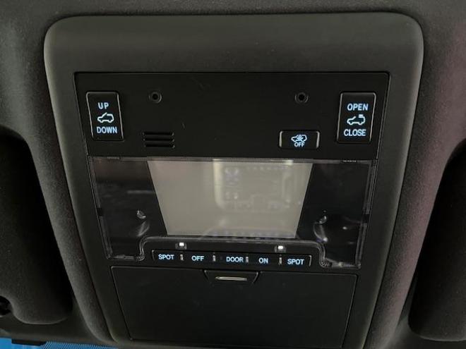 ランドクルーザー２００系後期型　ＺＸ　ワンオーナー　本州仕入　寒冷地仕様　禁煙車　トヨタセーフティセンス　純正２０インチＡＷ　モデリスタスポイラー＆マフラー　電動サンルーフ　純正ブラウンレザーシート　アルパイン９インチナビ（フルセグ地デジ　ＤＶＤ再生　Ｂｌｕｅｔｏｏｔｈ対応）＋バックカメラ　ブラインドスポット　車線逸脱警報　パワーバックドア　クルーズコントロール　純正エンジンスターター　シートヒーター＆クーラー　ステアリングヒーター　両席パワーシート　ＥＴＣ 4WD 4600 5Dr