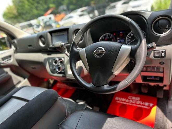 キャラバンNV350 2.5 ライダー プレミアムGX ロングボディ ディーゼルターボ 4WD　純正ナビ/フルセグ/後席モニタ/社外アルミ 2500