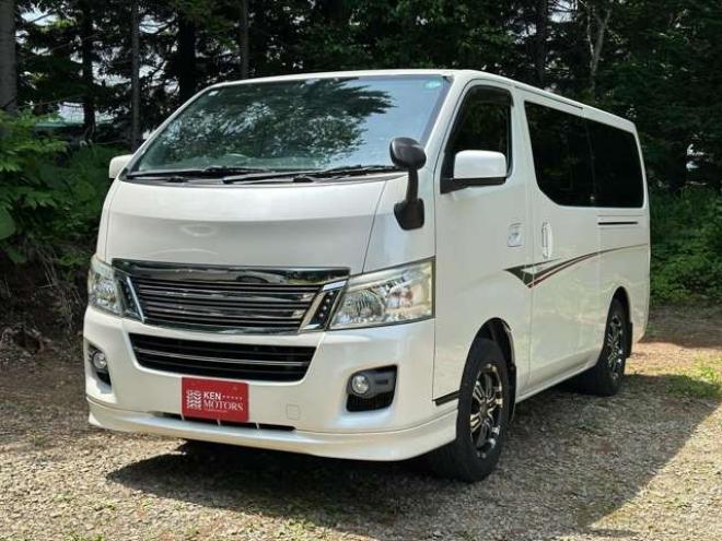 キャラバンNV350 2.5 ライダー プレミアムGX ロングボディ ディーゼルターボ 4WD　純正ナビ/フルセグ/後席モニタ/社外アルミ 2500