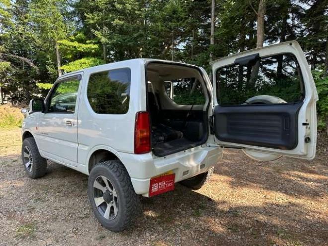 ジムニーランドベンチャー 4WD　ナビ/TV/ETC/リフトアップ/AW 660