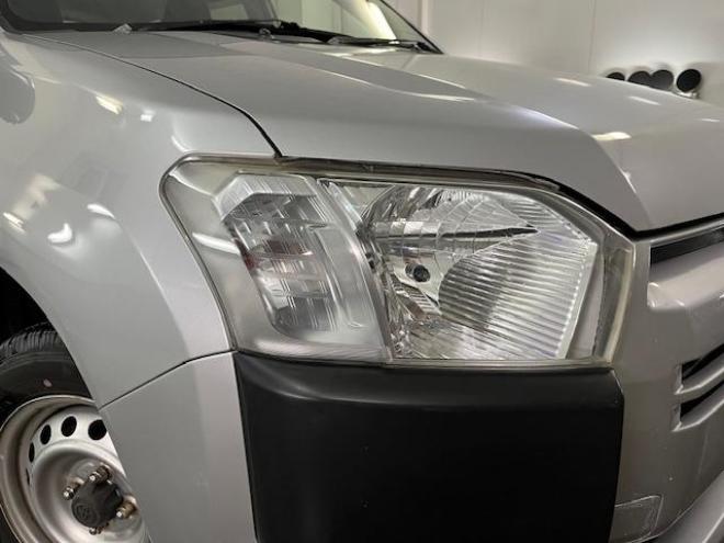 サクシードＵＬ　寒冷地仕様　禁煙車　ＷＡＫＯＳバリアスコーティング済　１４インチホイール＆スタッドレスタイヤ付　ＫＥＮＷＯＯＤナビ（ワンセグ地デジ　ＵＳＢ　ＡＵＸ）　ドライブレコーダー　電動格納ミラー　横滑り防止装置　キーレスキー　ＥＴＣ 4WD 1500 5Dr