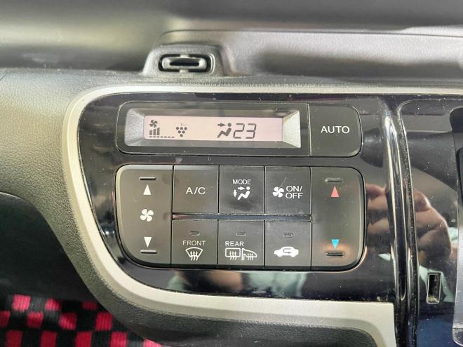 N-BOXカスタムG ターボAパッケージ 4WD 5年保証 スマキー 両側パワスラ ナビ Bカメ 夏冬タイヤ 寒冷地仕様 禁煙 車検整備2年付 修復歴無