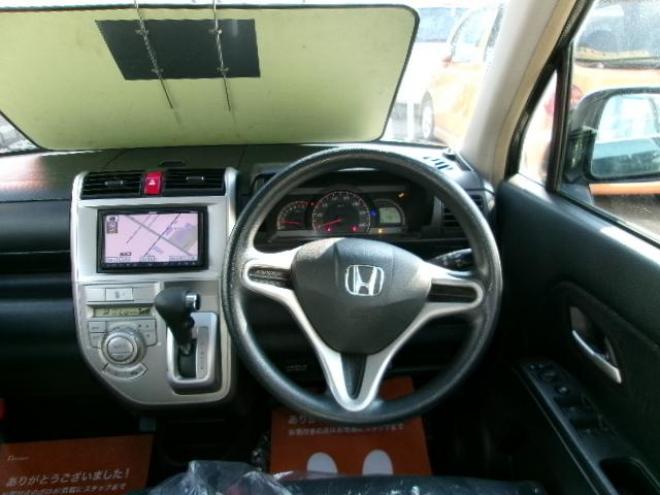 ゼストWターボ 4WD 660 5Dr