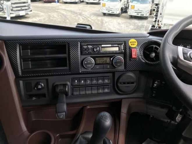 プロフィア粉粒体運搬車 2DG-FS1AHC 新明和工業　 2WD 8860