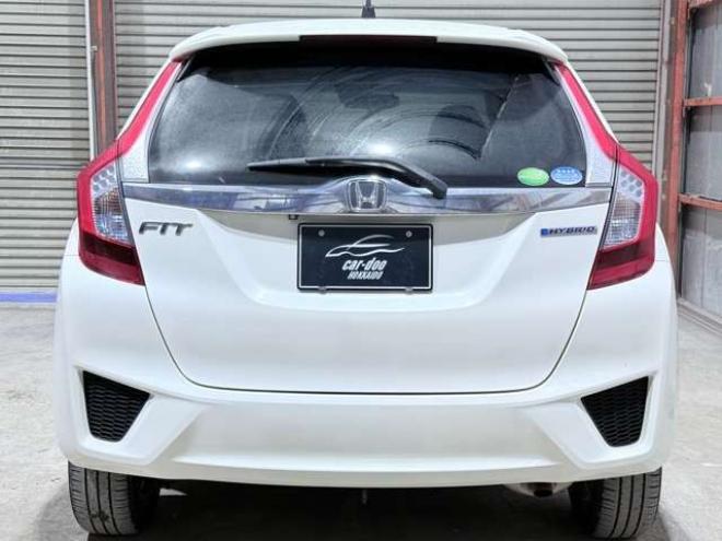 フィット1.5 ハイブリッド Fパッケージ 4WD　下廻防錆TVナビBカメエンスタETC 1500