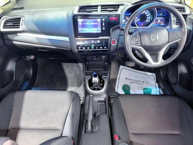 フィット1.5 ハイブリッド Fパッケージ 4WD　下廻防錆TVナビBカメエンスタETC 1500