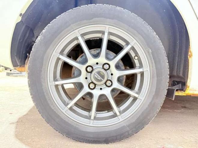 フィット1.5 ハイブリッド Fパッケージ 4WD　下廻防錆TVナビBカメエンスタETC 1500