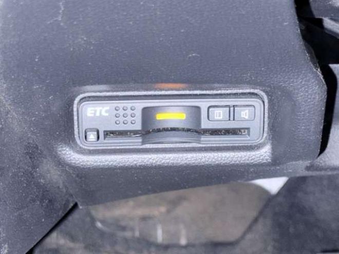 フィット1.5 ハイブリッド Fパッケージ 4WD　下廻防錆TVナビBカメエンスタETC 1500