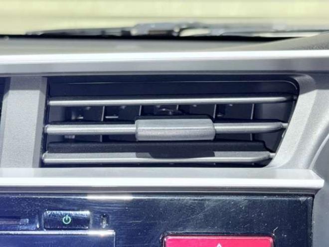 フィット1.5 ハイブリッド Fパッケージ 4WD　下廻防錆TVナビBカメエンスタETC 1500