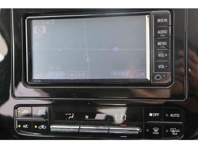 プリウス1.8 S E-Four 4WD　検2年　自社　ローンカノウ　寒冷地仕様 1800