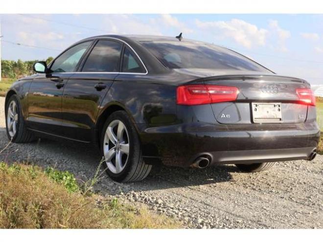 アウディA6 2.8 FSI クワトロ 4WD　検2年　自社　ローンカノウ　レザーシート 正規輸入車 2800