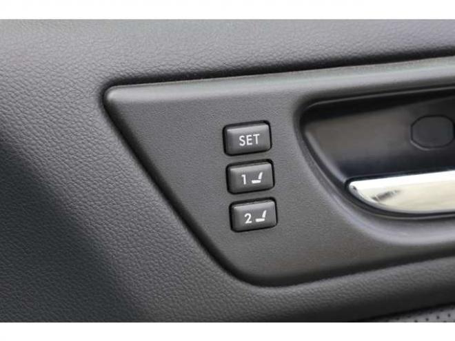 レガシィB4 2.5 リミテッド 4WD　検2年　パドルシフト　Bluetooth 2500