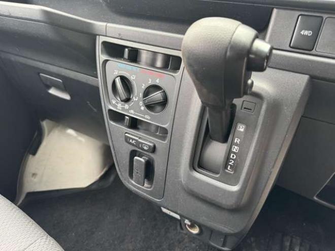 ハイゼットカーゴ スペシャル SAIII 4WD　エコアイドル　リアヒーター 660