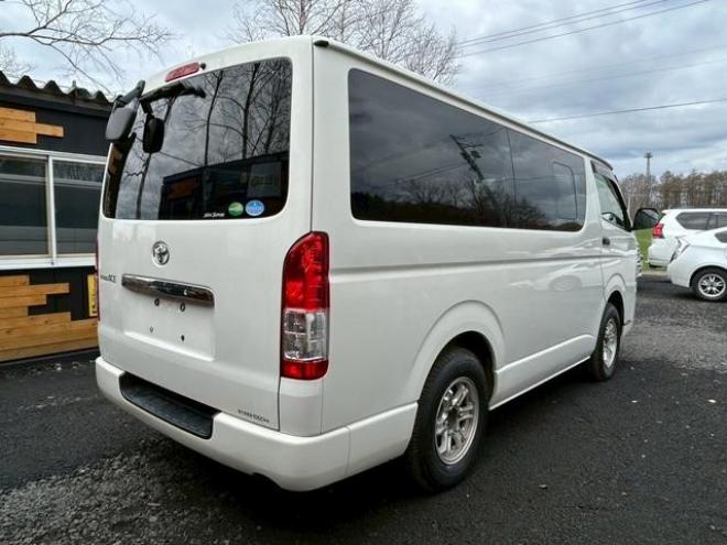 ハイエースバンＤＬ　ＧＬパッケージ　4WD 2800(D) 4Dr