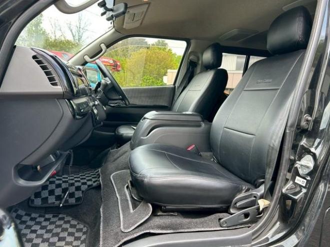 ハイエースバン4WD 3000(D) 5Dr