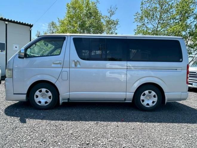 ハイエースバンスーパーＧＬ　4WD 2500(D) 5Dr