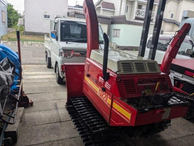 除雪機ヤンマーYSR20　２０馬力　ディーゼル　２段オーガ