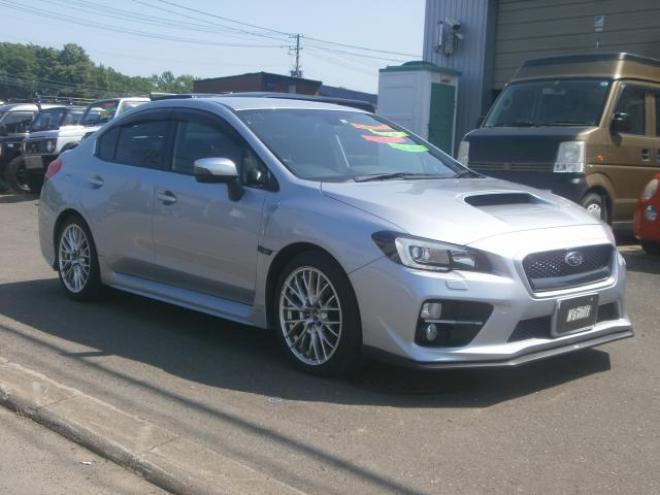 WRXS4 GT-Sアイサイト 2000 4Dr
