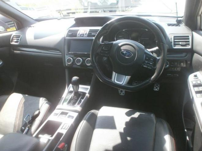 WRXS4 GT-Sアイサイト 2000 4Dr