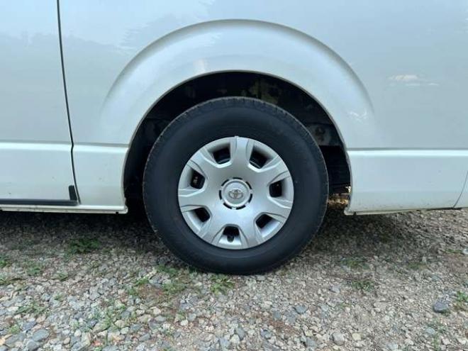 レジアスエース3.0 スーパーGL プライムセレクション ロングボディ ディーゼルターボ 4WD　記録簿/社外アルミ/ETC/手作りベッドキット 3000
