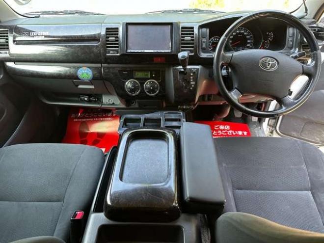 レジアスエース3.0 スーパーGL プライムセレクション ロングボディ ディーゼルターボ 4WD　記録簿/社外アルミ/ETC/手作りベッドキット 3000