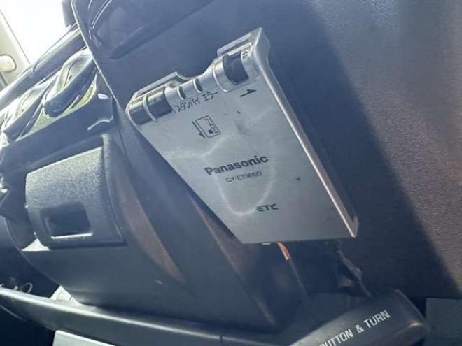 レジアスエース3.0 スーパーGL プライムセレクション ロングボディ ディーゼルターボ 4WD　記録簿/社外アルミ/ETC/手作りベッドキット 3000