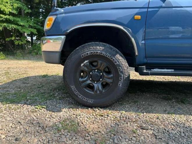 ハイラックスサーフ2.7 SSR-V ワイドボディ 4WD　社外ハンドル/ドラレコ/全塗装済/リフトUP 2700