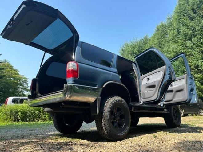 ハイラックスサーフ2.7 SSR-V ワイドボディ 4WD　社外ハンドル/ドラレコ/全塗装済/リフトUP 2700