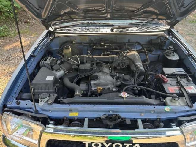 ハイラックスサーフ2.7 SSR-V ワイドボディ 4WD　社外ハンドル/ドラレコ/全塗装済/リフトUP 2700