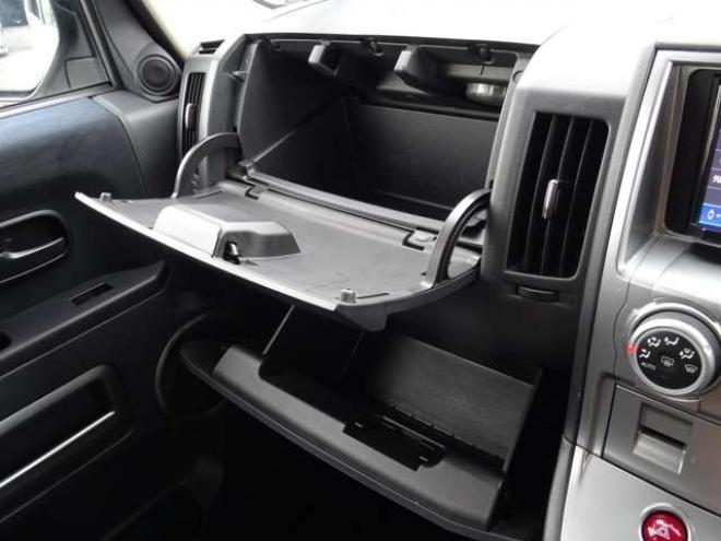 デリカD：5 2.4 M 4WD　リフトアップ・ナビTVバックカメラ・ETC 2400