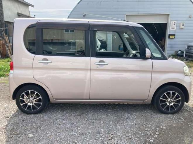 タントX セレクション 4WD　夏冬タイヤ付き ナビ・TV ETC 660