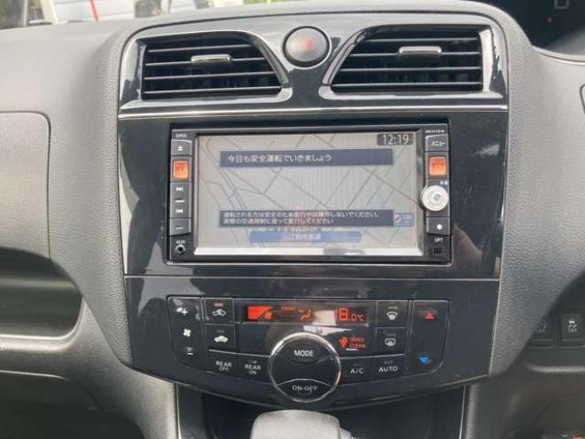 セレナ2.0 ハイウェイスター Vセレクション 4WD　ナビ・TV・ETC F/Dモニター 両側P/S 2000