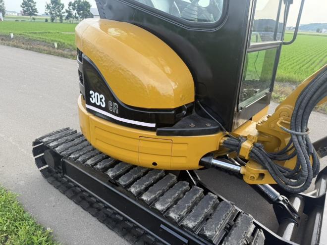 バックホー油圧ショベル CAT 303CR 3トンクラス 0.1m3