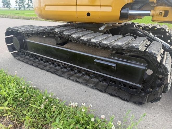 バックホー油圧ショベル CAT 303CR 3トンクラス 0.1m3