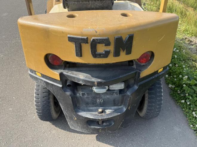 フォークリフトTCM FD20Z5 2トン ディーゼル 