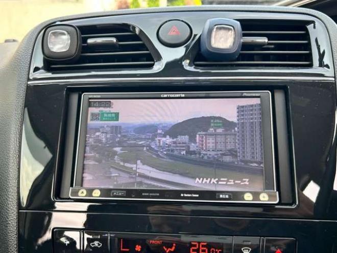 セレナ2.0 ハイウェイスター Vセレクション 4WD　左右電動スライドドア 2000