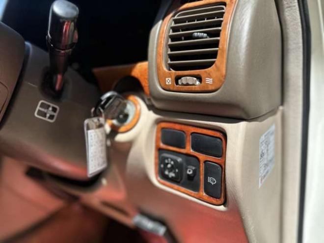 ランドクルーザー100 4.7 VXリミテッド Gセレクション 4WD　純正ナビ/エアロ/社外AW/ワイドスペーサー 4700