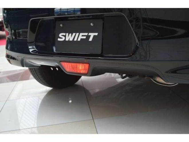 スイフト1.2 XRリミテッド 4WD　ワンオーナー特別仕様7インチワイドナビTV 1200