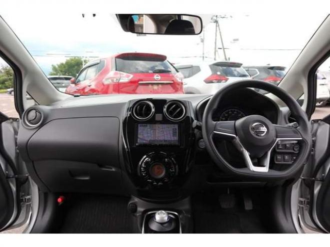 ノート1.2 e-POWER B FOUR 4WD　社外ナビ　車両接近通報　車線逸脱警報 1200